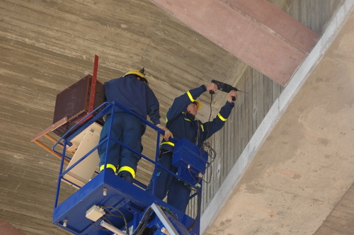 Man bohrt nicht alle Tage eine Autobahnbrücke an.